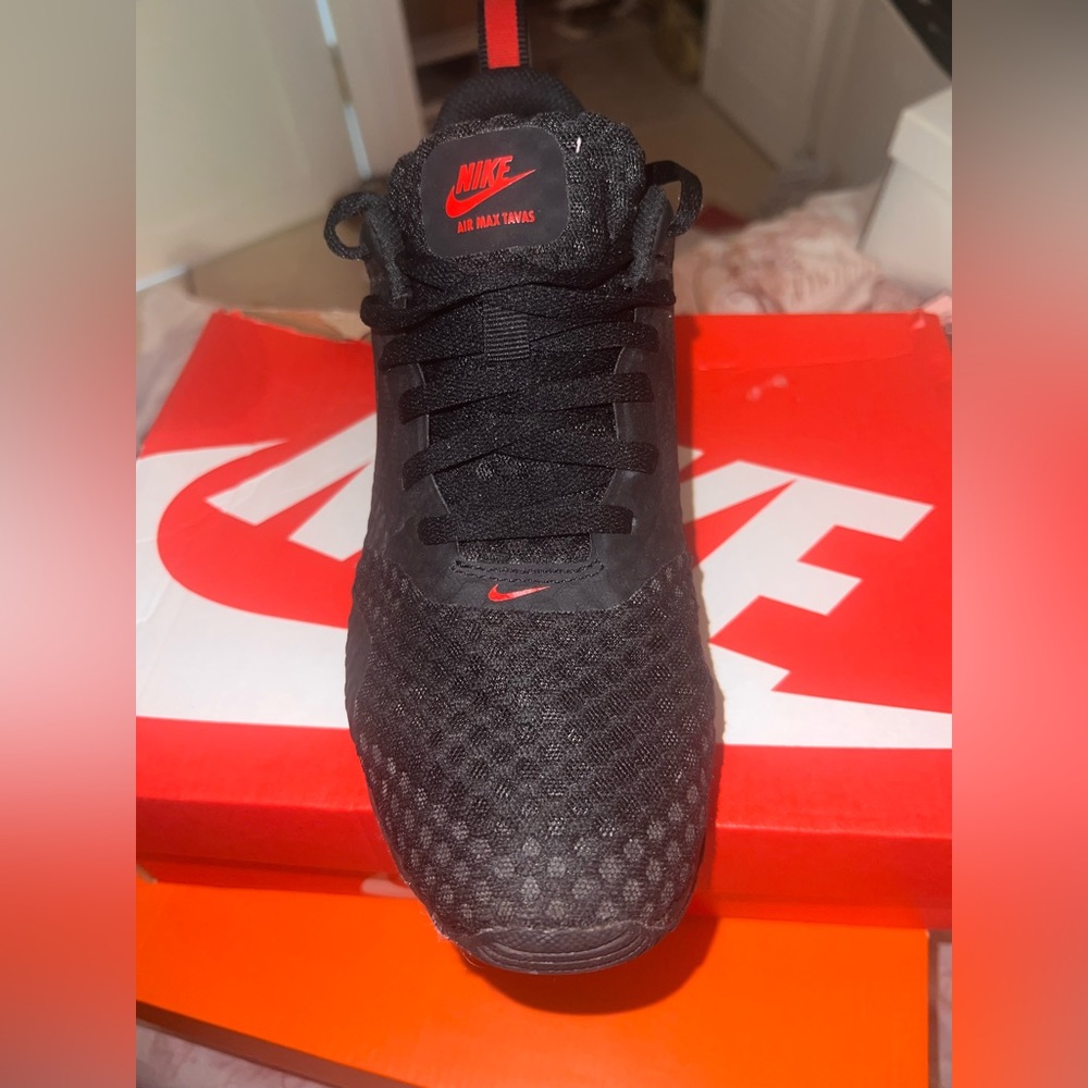 Nike Air Max Tavas Red Black